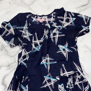 Women’s Size Medium Scrub top